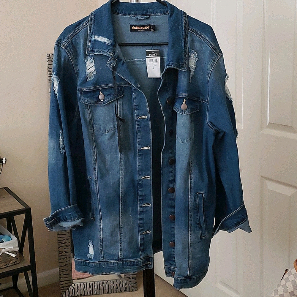 RU 21 Dark wash boyfriend trucker jacket